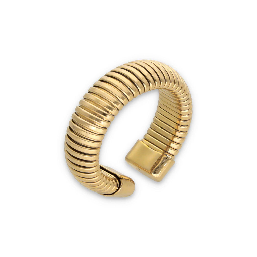 Taora Breiter, offener Ring aus Edelstahl vergoldet mit geriffeltem Design. Stilvolles Accessoire mit modernem Look.